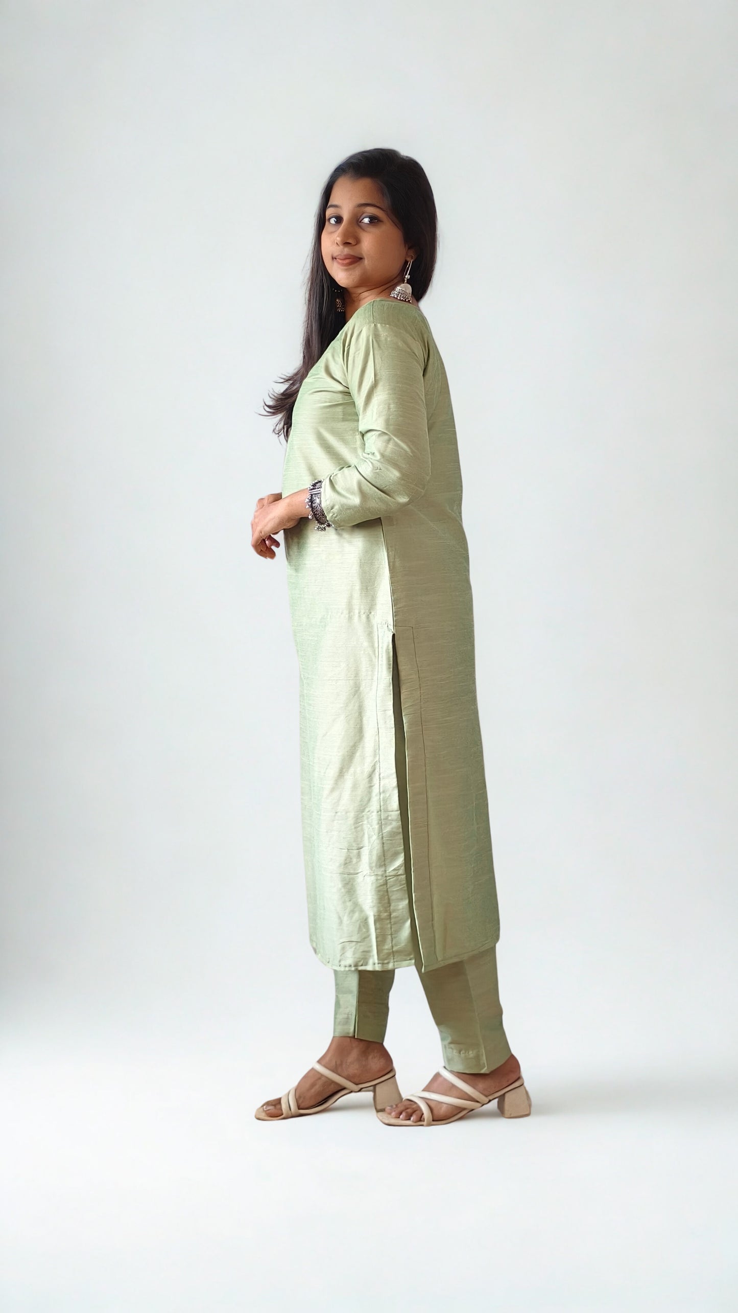 Semi Raw Silk Straight kurti