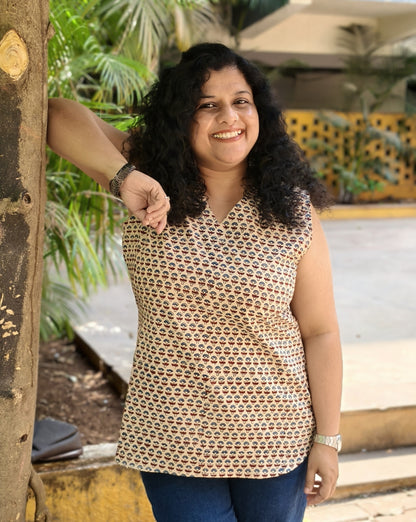 Natural Handblock Short Top