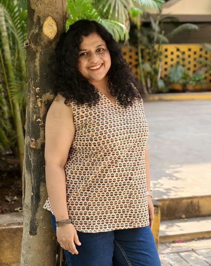 Natural Handblock Short Top