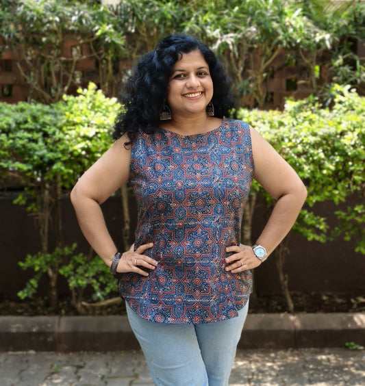 Natural Handblock Short Top