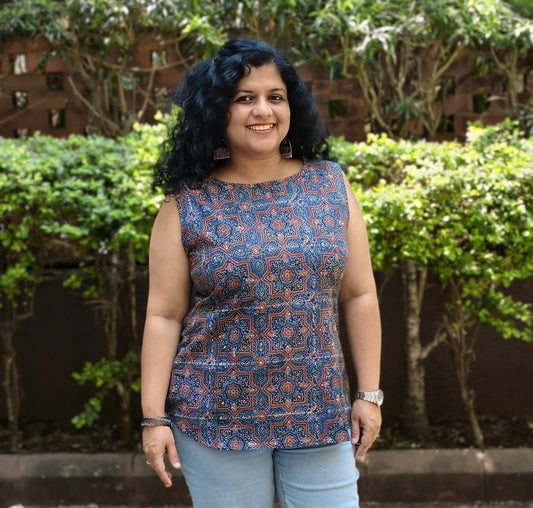 Natural Handblock Short Top